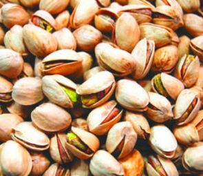 Pistachios mangrupikeun kacang anu gaduh pangaruh anu hadé pikeun kesang lalaki.